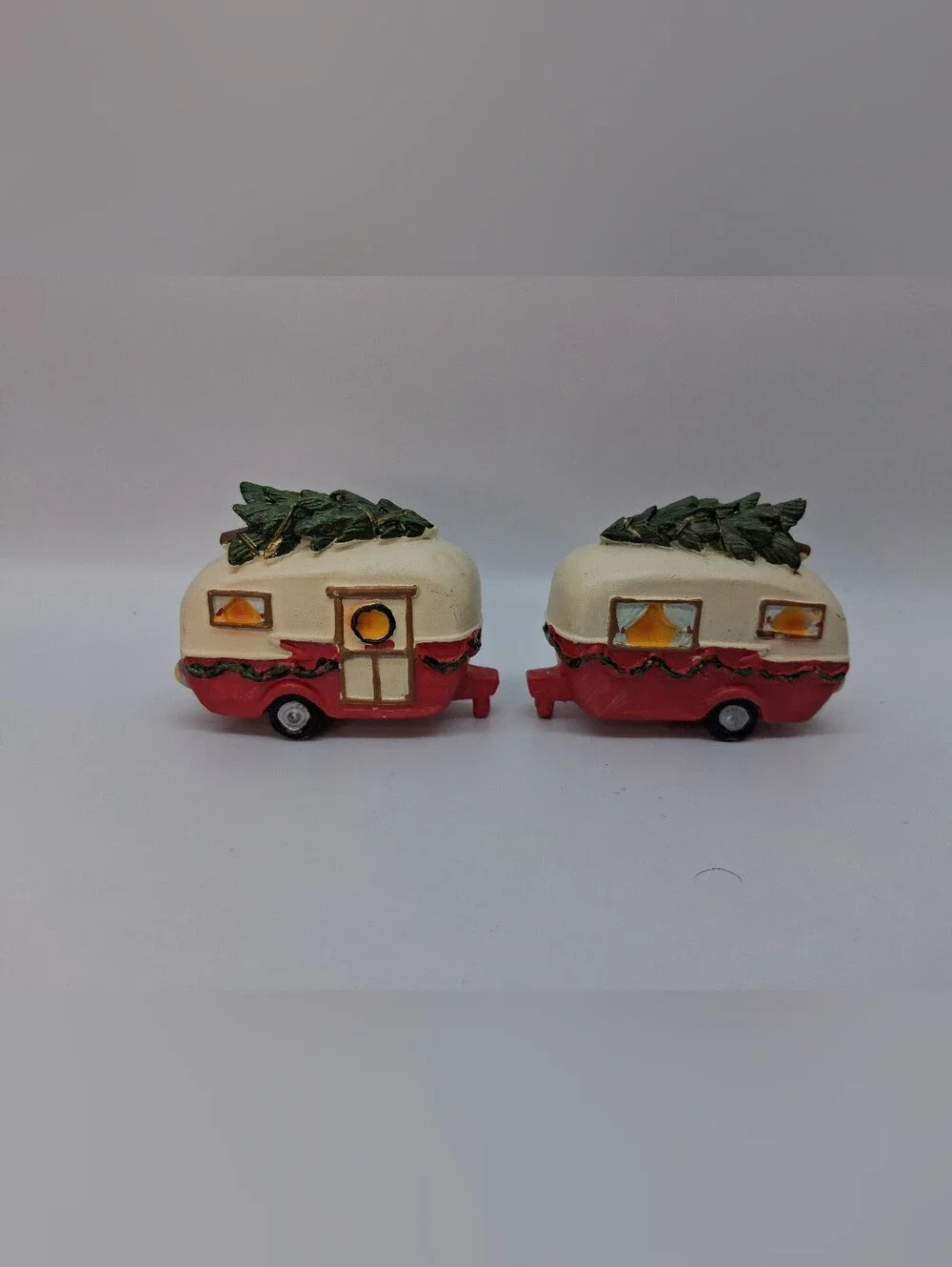 The lights Are On Campers with Christmas Tree on Roof Resin Figurine 2.5